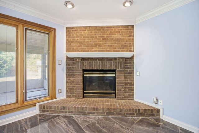 2233 Wilmington Lane, Lexington, KY 40513