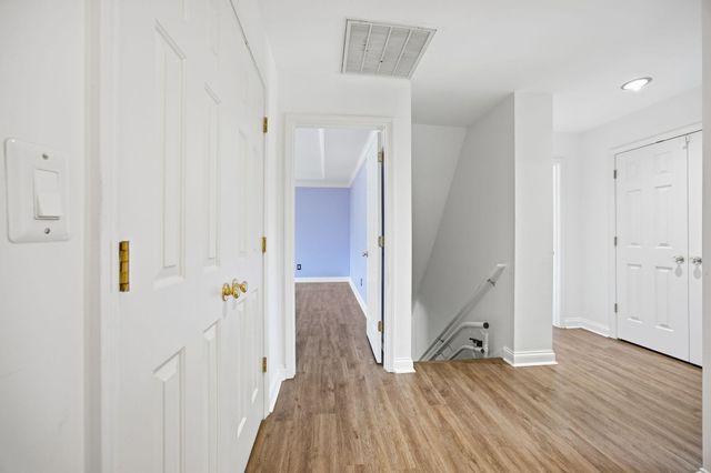 2233 Wilmington Lane, Lexington, KY 40513