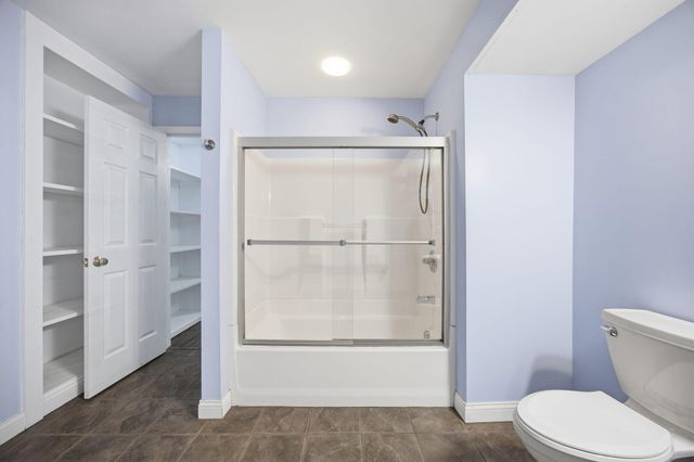 2233 Wilmington Lane, Lexington, KY 40513