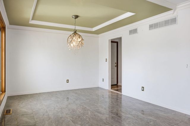 2233 Wilmington Lane, Lexington, KY 40513