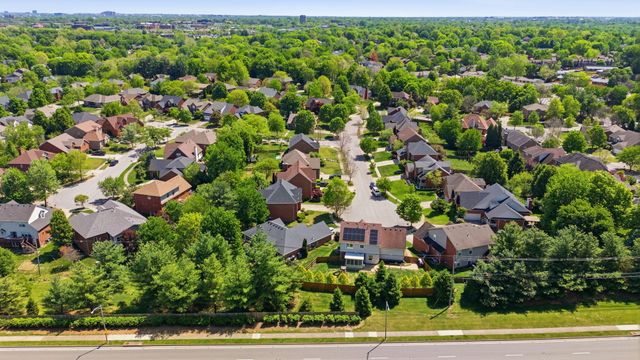 2233 Wilmington Lane, Lexington, KY 40513