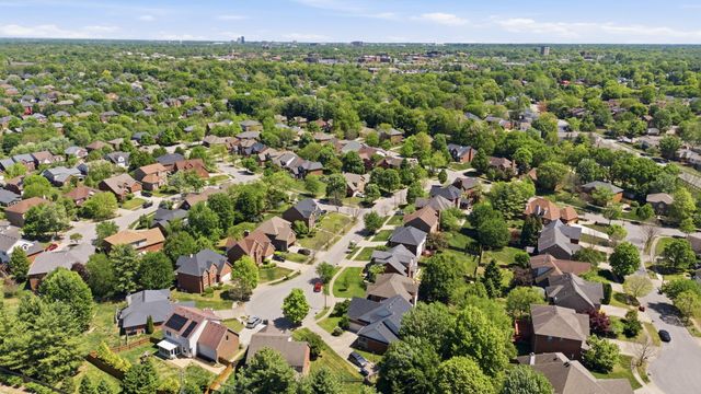 2233 Wilmington Lane, Lexington, KY 40513