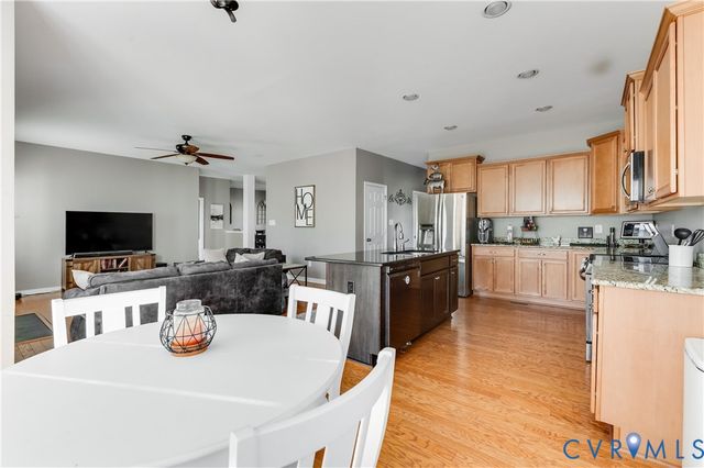 5005 Kelly Jane Ct, Sandston, VA 23150