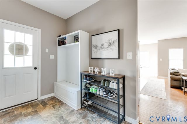 5005 Kelly Jane Ct, Sandston, VA 23150