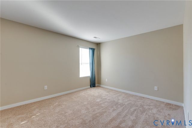 5005 Kelly Jane Ct, Sandston, VA 23150