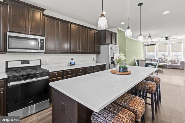 4963 VISTA GREEN LN, Lanham, MD 20706