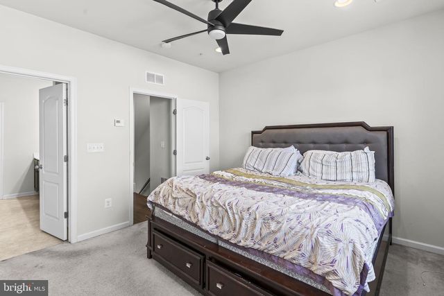 4963 VISTA GREEN LN, Lanham, MD 20706