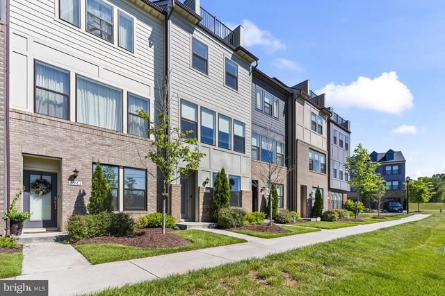 4963 VISTA GREEN LN, Lanham, MD 20706