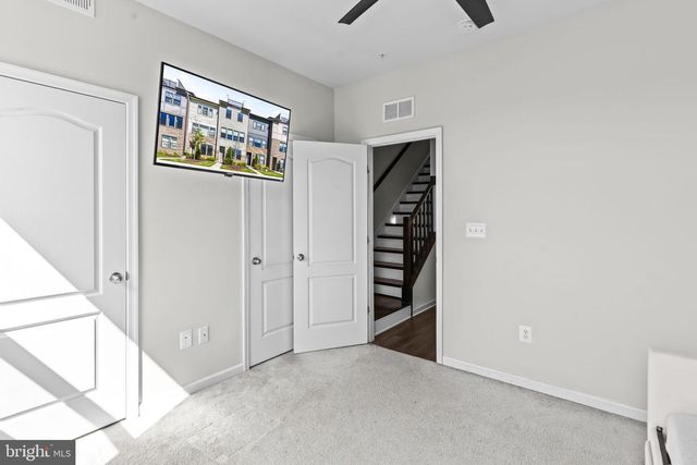 4963 VISTA GREEN LN, Lanham, MD 20706