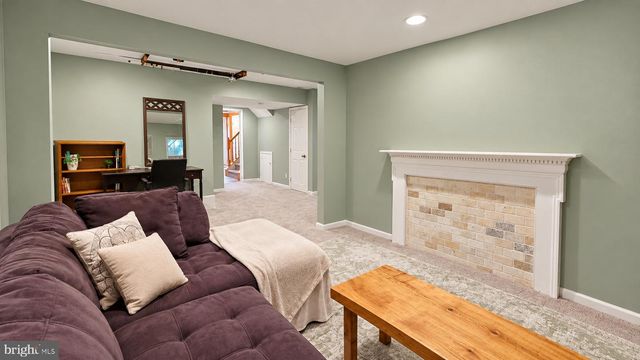 410 TERRACE DR, Quakertown, PA 18951