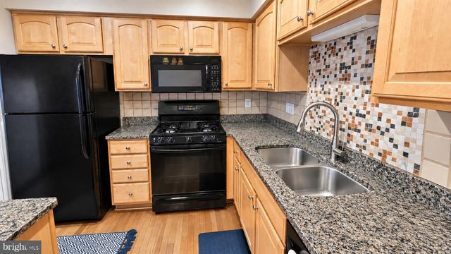 410 TERRACE DR, Quakertown, PA 18951