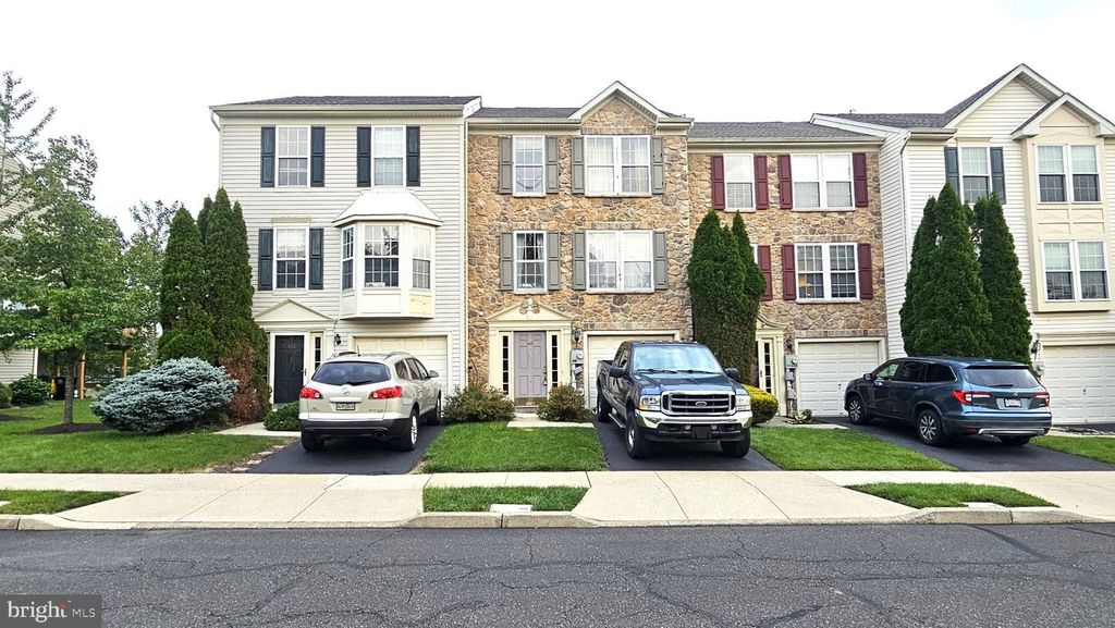 410 TERRACE DR, Quakertown, PA 18951