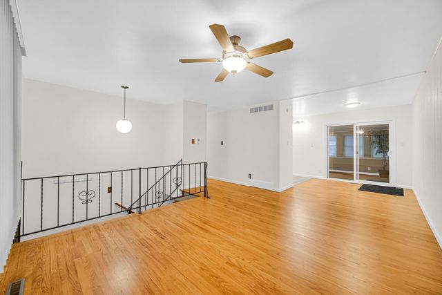 2321 Greenwood Avenue, Michigan City, IN 46360