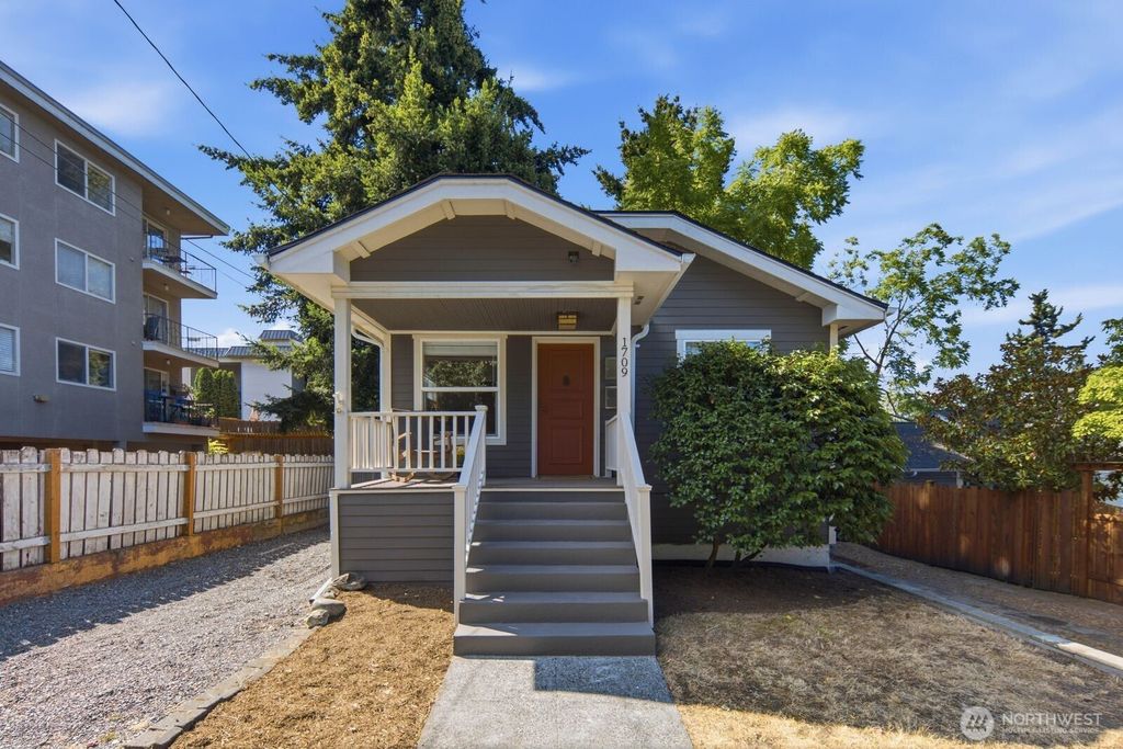 1709 N 35th Street, Seattle, WA 98103