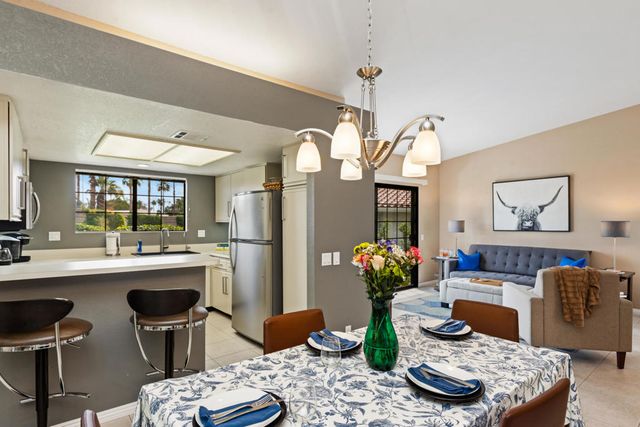 500 S Farrell Drive H49, Palm Springs, CA 92264