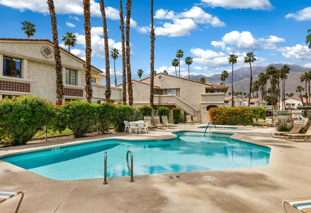 500 S Farrell Drive H49, Palm Springs, CA 92264