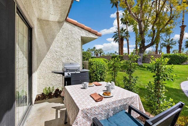 500 S Farrell Drive H49, Palm Springs, CA 92264