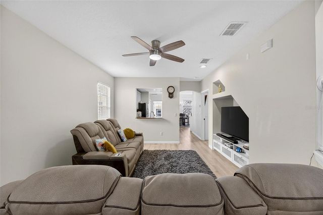 5914 BEACONPARK STREET, Lithia, FL 33547