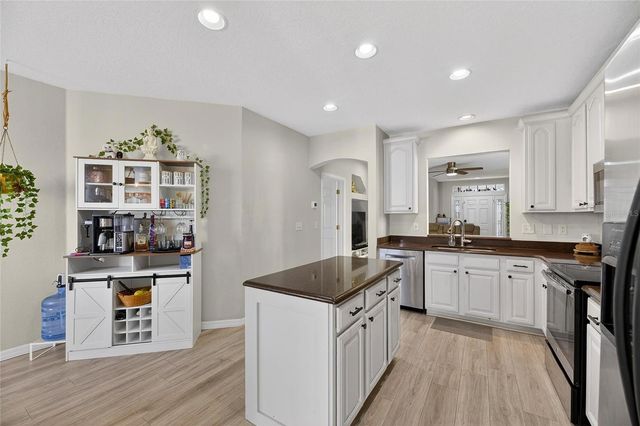 5914 BEACONPARK STREET, Lithia, FL 33547