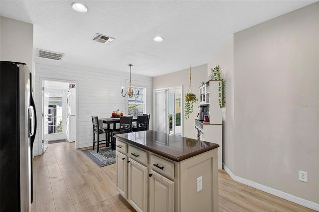 5914 BEACONPARK STREET, Lithia, FL 33547