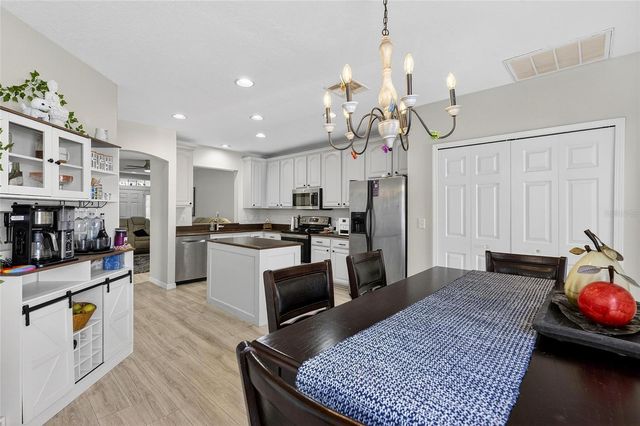 5914 BEACONPARK STREET, Lithia, FL 33547