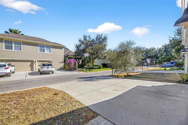 5914 BEACONPARK STREET, Lithia, FL 33547