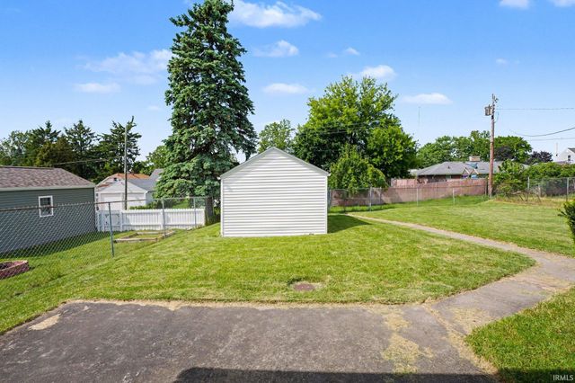 527 E Farneman Avenue, South Bend, IN 46614
