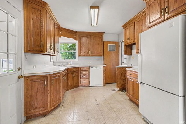 527 E Farneman Avenue, South Bend, IN 46614