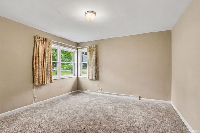 527 E Farneman Avenue, South Bend, IN 46614