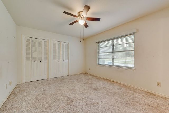 305 W 2nd North Street, Kaufman, TX 75142