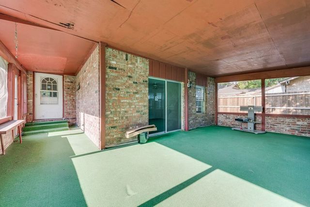 305 W 2nd North Street, Kaufman, TX 75142