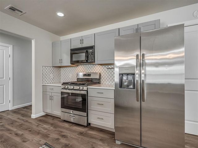 1716 Erin Place, Oklahoma City, OK 73120