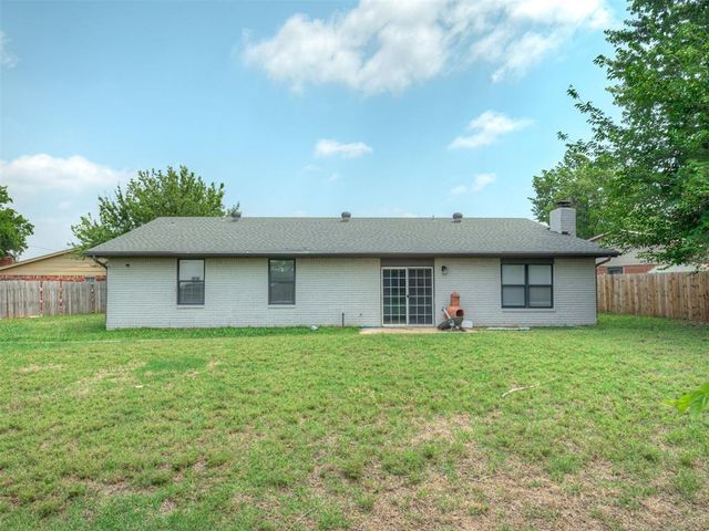 1716 Erin Place, Oklahoma City, OK 73120