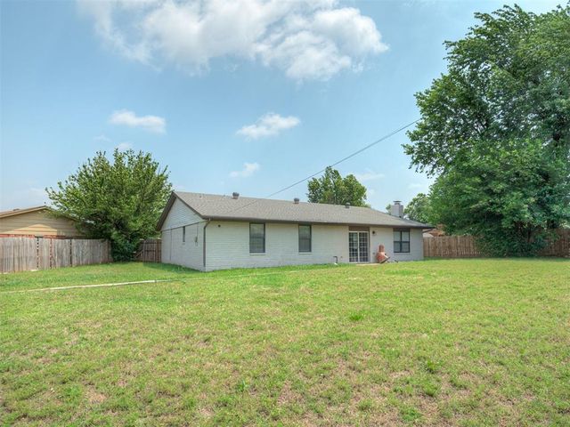 1716 Erin Place, Oklahoma City, OK 73120