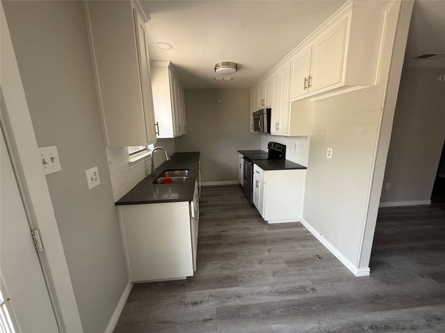 109 Ray Street, Arlington, TX 76010