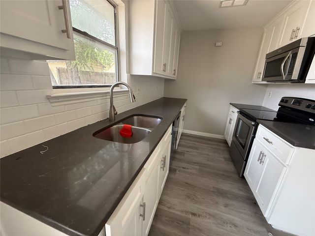 109 Ray Street, Arlington, TX 76010