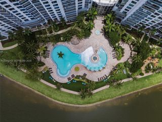 2681 N Flamingo Rd 2205S, Sunrise, FL 33323