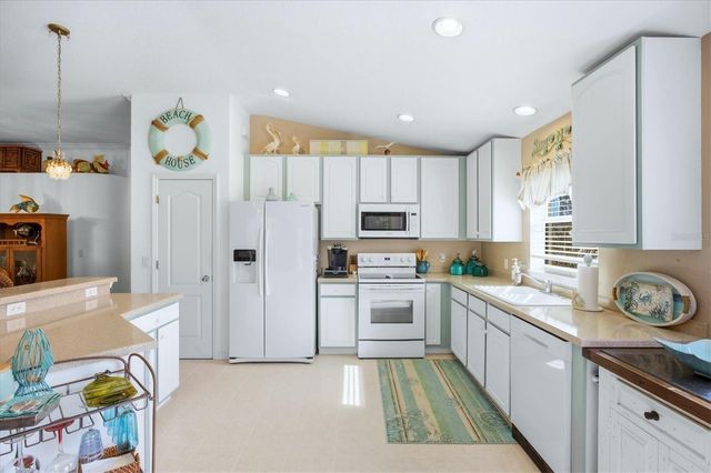 1658 SCARLETT AVENUE, North Port, FL 34289