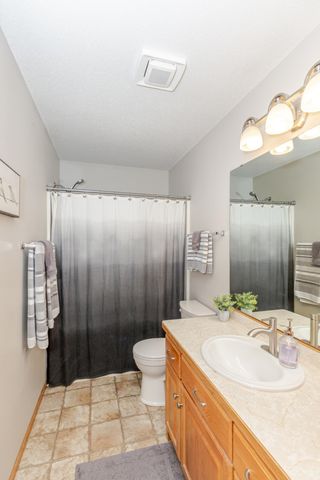 802 18th Avenue W, West Fargo, ND 58078