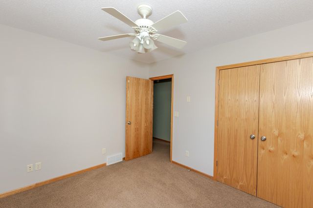 802 18th Avenue W, West Fargo, ND 58078