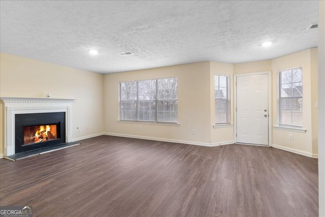 300 Carriage Lake Lane, Stockbridge, GA 30281