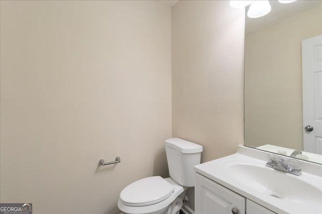 300 Carriage Lake Lane, Stockbridge, GA 30281