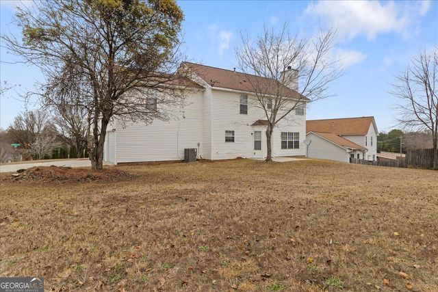 300 Carriage Lake Lane, Stockbridge, GA 30281