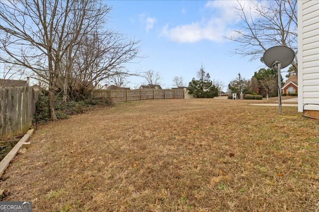 300 Carriage Lake Lane, Stockbridge, GA 30281