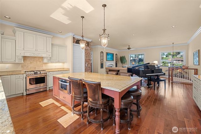 624 San Juan Avenue, Fircrest, WA 98466