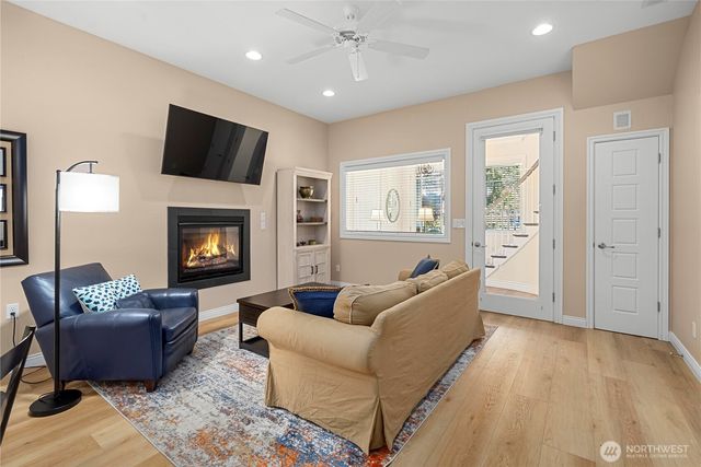 624 San Juan Avenue, Fircrest, WA 98466