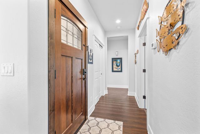 302 Penny Lane, Shady Cove, OR 97539