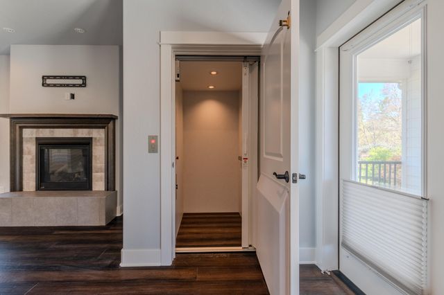 302 Penny Lane, Shady Cove, OR 97539