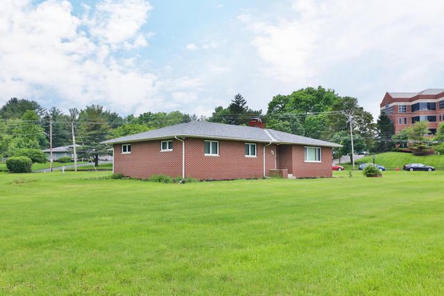 465 W Schrock Road, Westerville, OH 43081