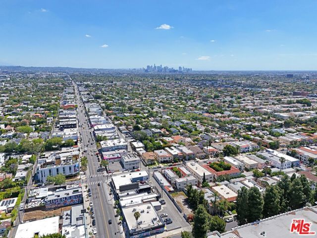 636 N Spaulding Avenue, Los Angeles, CA 90036